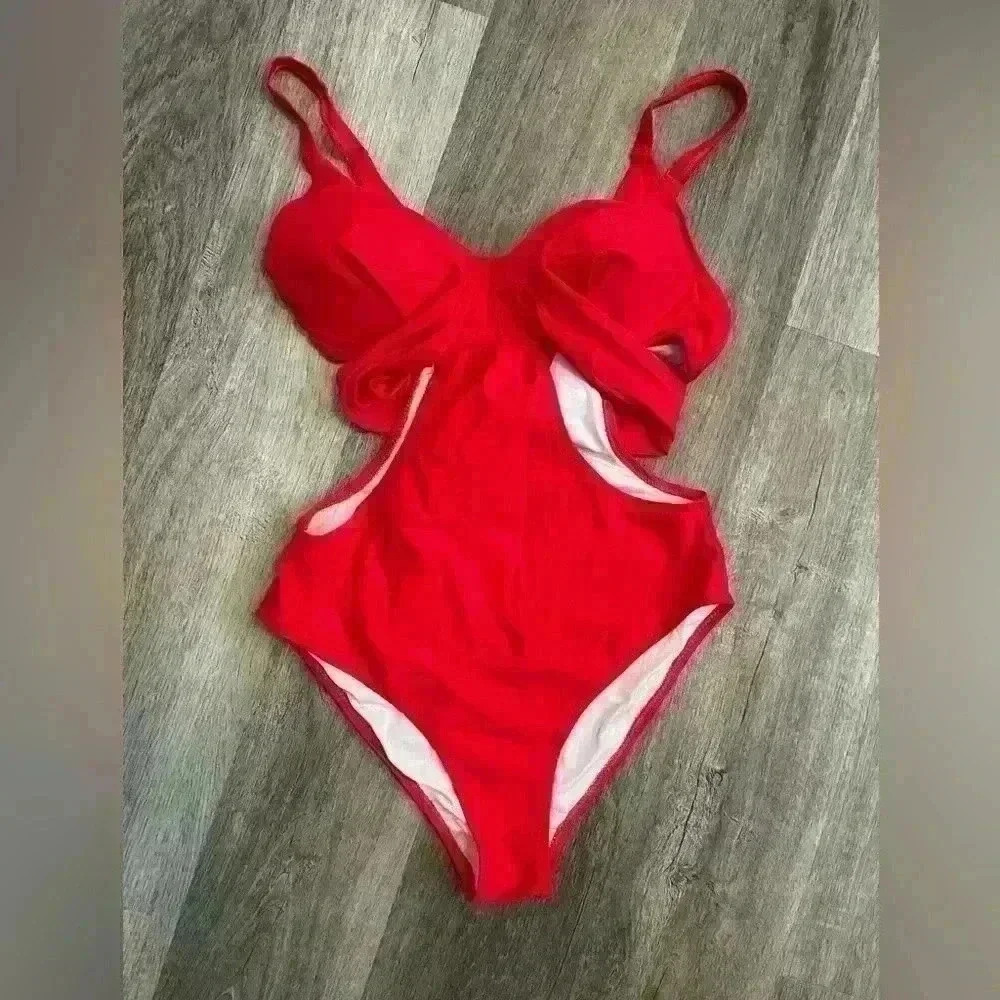 Cupshe Red Cutout One Piece Swimsuit with molded cups - Picture 3 of 10